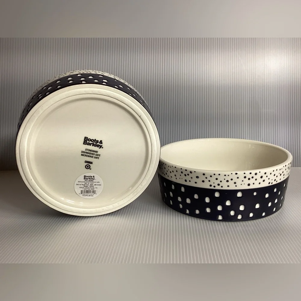 Set of 2 Boots & Barkley 6 Cup Pet Bowl - Navy Blue and White